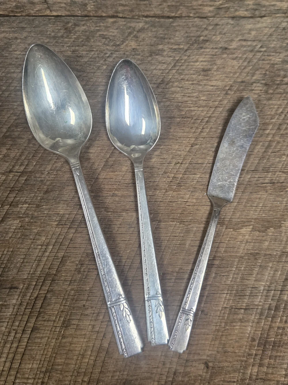 Vintage Oneida Grenoble 1 Serving Spoon,  1 Table Spoon & 1 Butter Knife  Bin RR